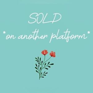 ❗️SOLD ON ANOTHER PLATFORM ❗️Toms Beige Wedge Sandals